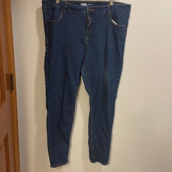 OLD Navy woman’s Super Skinny jeans - Picture 2 of 8